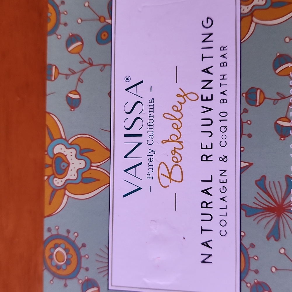 - Vanissa berkely soap bar